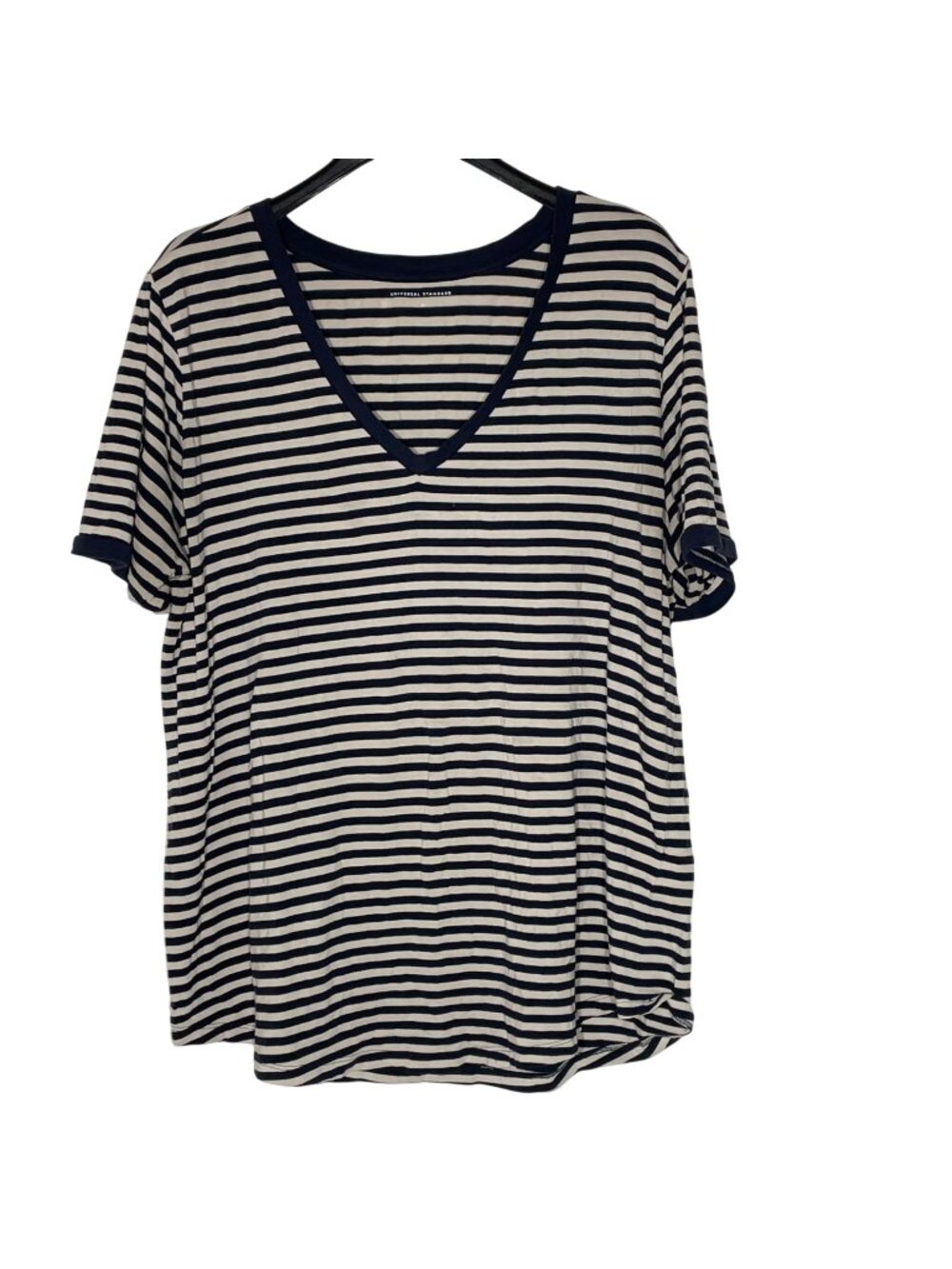 Universal Standard Striped V-Neck T-Shirt Sz MED 18-20 Preppy Casual